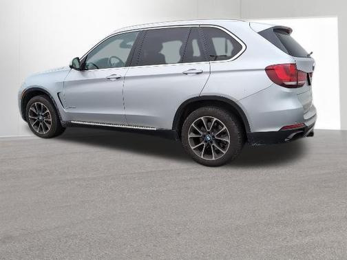 Glacier Silver Metallic 2016 BMW X5 xDrive50i