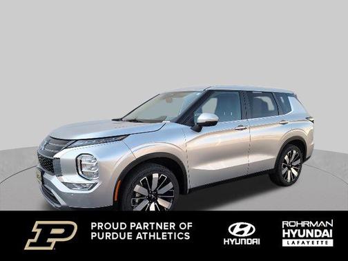 Alloy Silver Metallic 2025 Mitsubishi Outlander SE