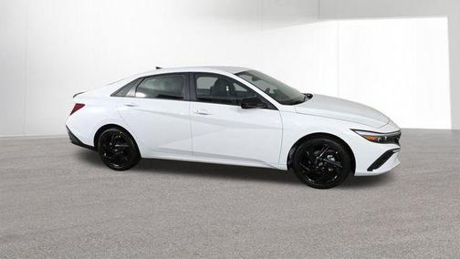 Serenity White Pearl 2026 Hyundai ELANTRA SEL Sport