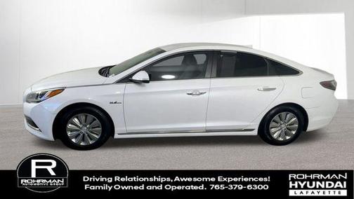2017 Hyundai SONATA Hybrid SE
