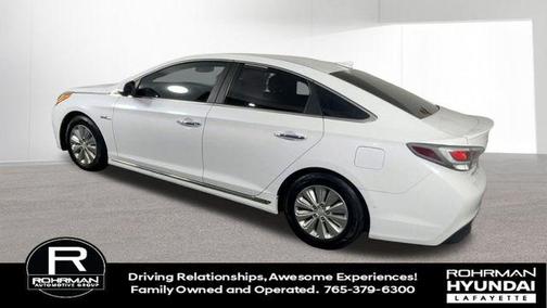 2017 Hyundai SONATA Hybrid SE