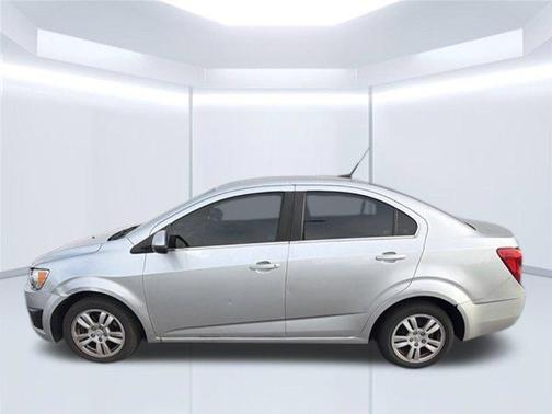 Silver Ice Metallic 2013 Chevrolet Sonic LT