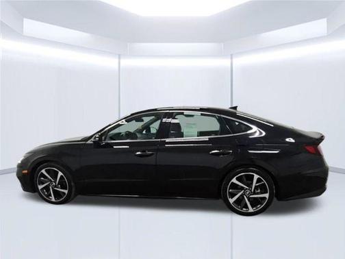Onyx Black 2023 Hyundai SONATA SEL Plus