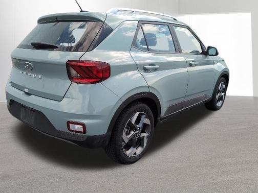 Mirage 2025 Hyundai VENUE SEL