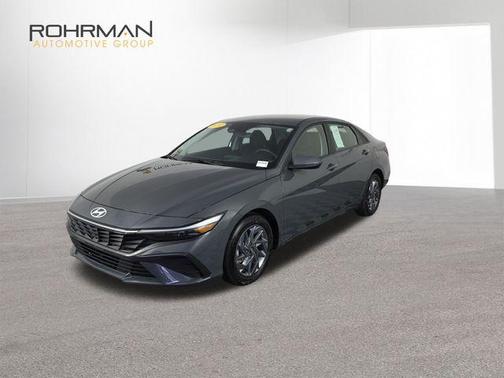 2024 Hyundai ELANTRA SEL
