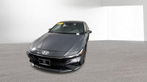 Gray 2025 Hyundai ELANTRA SEL Convenience