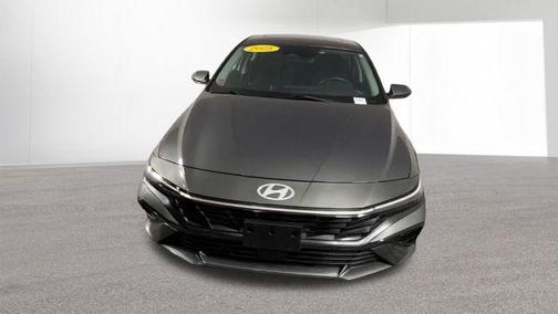 Amazon Gray 2025 Hyundai ELANTRA SEL Convenience