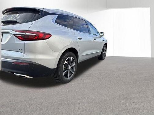 Quicksilver Metallic 2020 Buick Enclave Essence