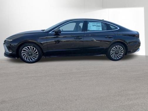 Black 2026 Hyundai SONATA Hybrid Limited