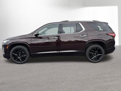 Black Cherry Metallic 2022 Chevrolet Traverse Premier