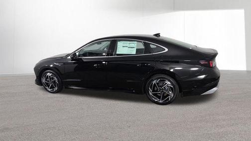 Black 2026 Hyundai SONATA SEL Sport