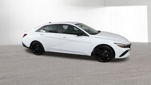 Serenity White Pearl 2026 Hyundai ELANTRA SEL Sport