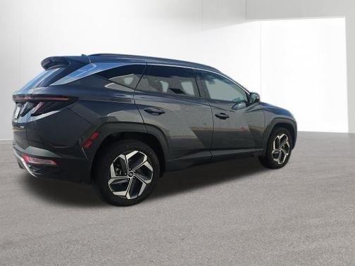 Dark Gray Metallic 2024 Hyundai TUCSON Limited