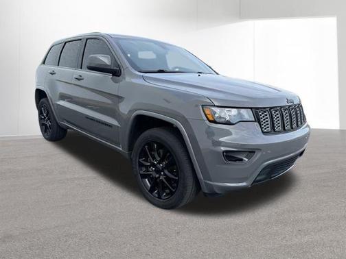 Sting Gray Clearcoat 2021 Jeep Grand Cherokee Laredo X