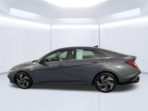 Gray 2025 Hyundai ELANTRA SEL Convenience