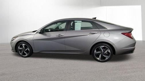 Metal 2023 Hyundai ELANTRA Limited