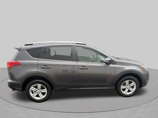 Magnetic Gray Metallic 2014 Toyota RAV4 XLE