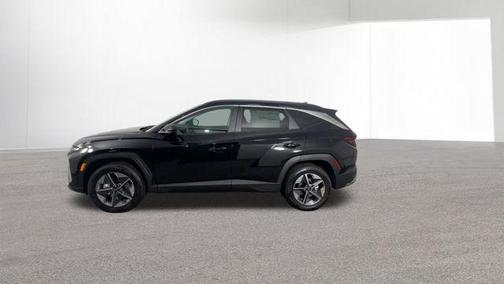 Phantom Black 2026 Hyundai TUCSON SEL