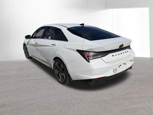 2022 Hyundai ELANTRA HEV Limited
