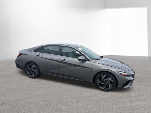 Metal 2024 Hyundai ELANTRA Limited