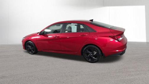 Calypso Red 2022 Hyundai ELANTRA SEL