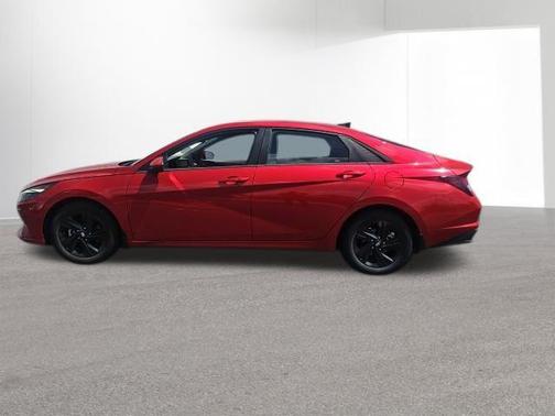 Calypso Red 2022 Hyundai ELANTRA SEL