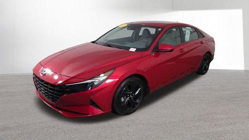 Calypso Red 2022 Hyundai ELANTRA SEL
