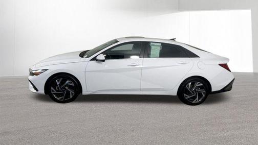 White 2025 Hyundai ELANTRA SEL Convenience