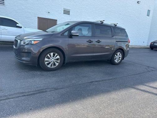 2015 Kia Sedona LX