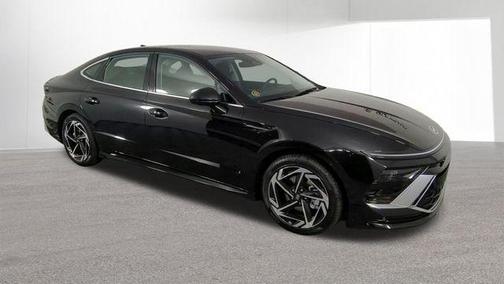 Black 2026 Hyundai SONATA SEL Sport