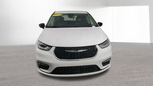 2024 Chrysler Pacifica Touring-L