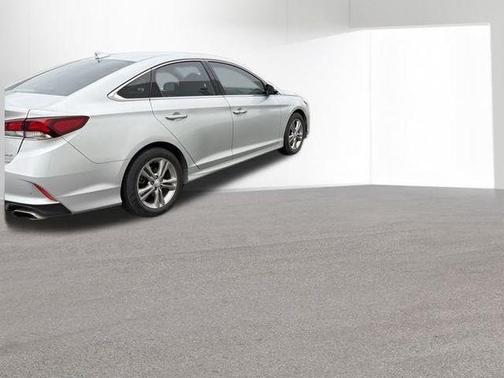 2018 Hyundai SONATA Limited