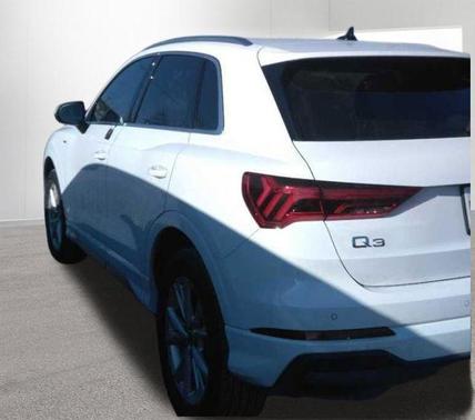 Arkona White 2025 Audi Q3 45 S line Premium