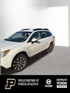 White 2016 Subaru Outback 2.5i Limited