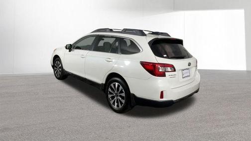 White 2016 Subaru Outback 2.5i Limited