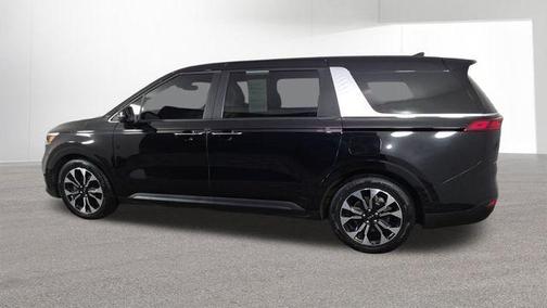 Aurora Black Pearl 2024 Kia Carnival EX