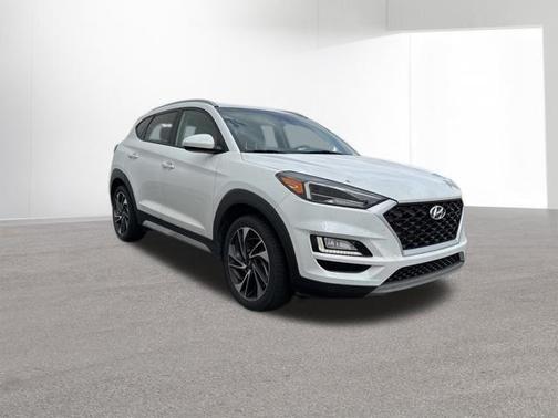 Cream White Pearl 2020 Hyundai TUCSON Sport