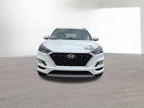 Cream White Pearl 2020 Hyundai TUCSON Sport