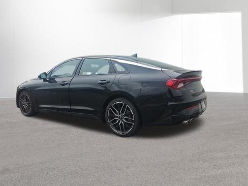 Ebony Black 2024 Kia K5 GT