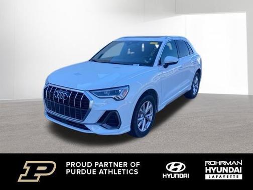 Arkona White 2025 Audi Q3 45 S line Premium