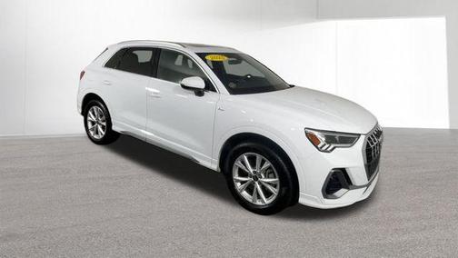 2025 Audi Q3 45 S line Premium