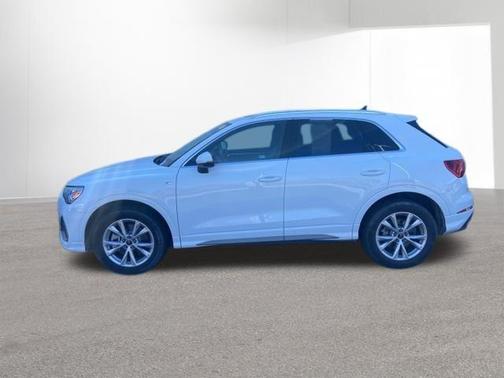 Arkona White 2025 Audi Q3 45 S line Premium