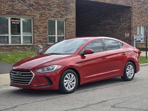 2017 Hyundai ELANTRA SE