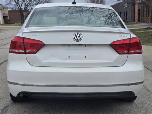 2014 Volkswagen Passat 1.8T Auto SEL Premium