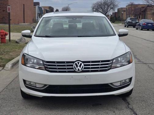 2014 Volkswagen Passat 1.8T Auto SEL Premium