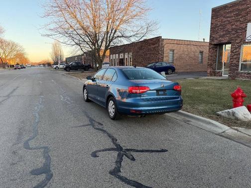 2015 Volkswagen Jetta Auto S w/Technology