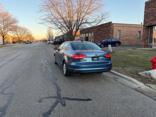 2015 Volkswagen Jetta Auto S w/Technology