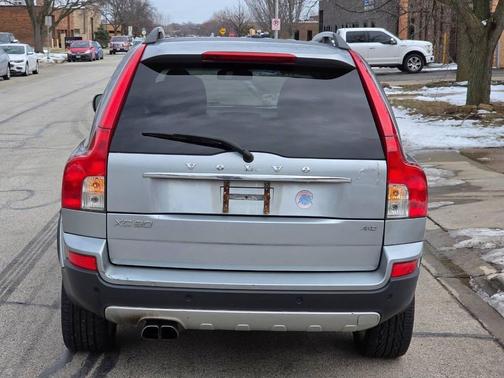 Electric Silver Metallic 2012 Volvo XC90 3.2 R-Design Platinum