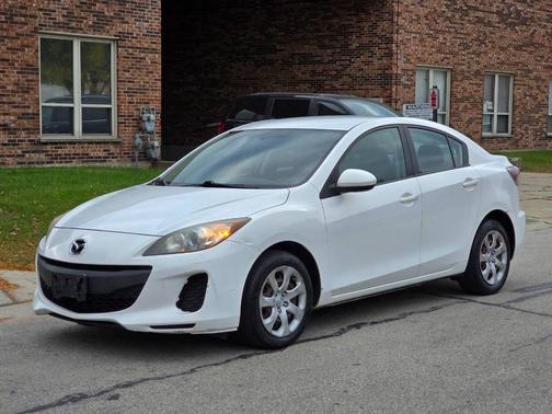 2013 Mazda Mazda3 i Sport