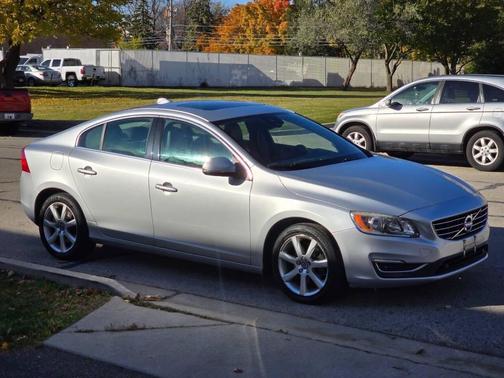 2016 Volvo S60 T5 Drive-E Premier